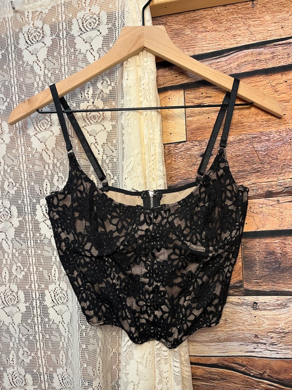 White Fox Black Lace Bustier Crop Top (245) - Picture 2 of 10